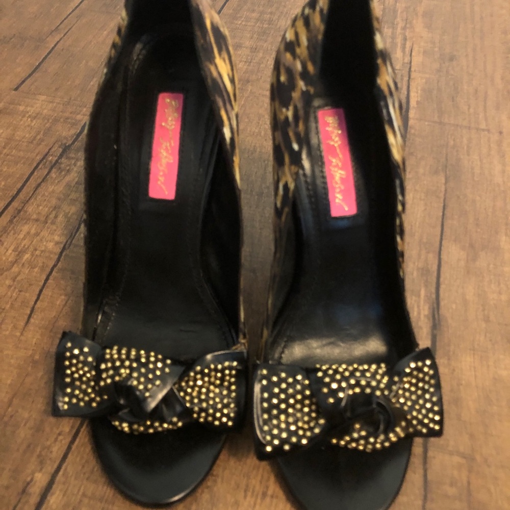Women’s Betsy Johnson Heels size 7M